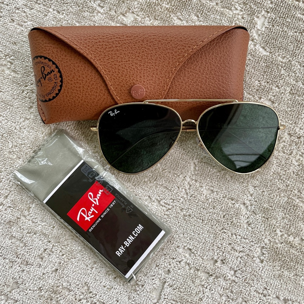 Authentic Ray-Ban Aviator Reverse